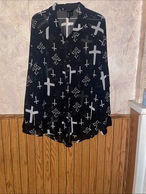 Black & white fun & flirt sheer top (1X)